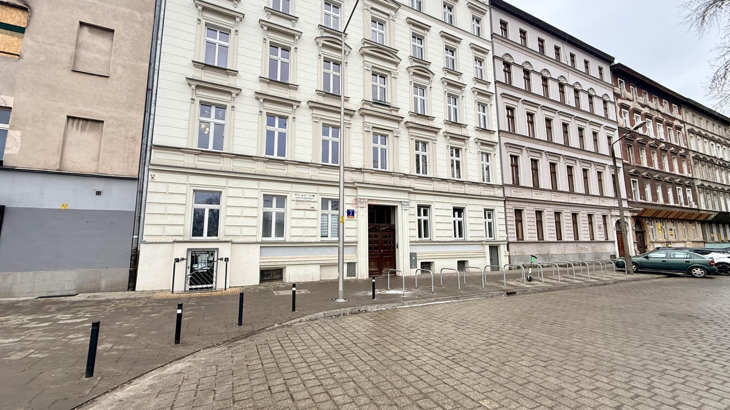 Dwa pokoje do zamieszkania w centrum Wrocławia-0