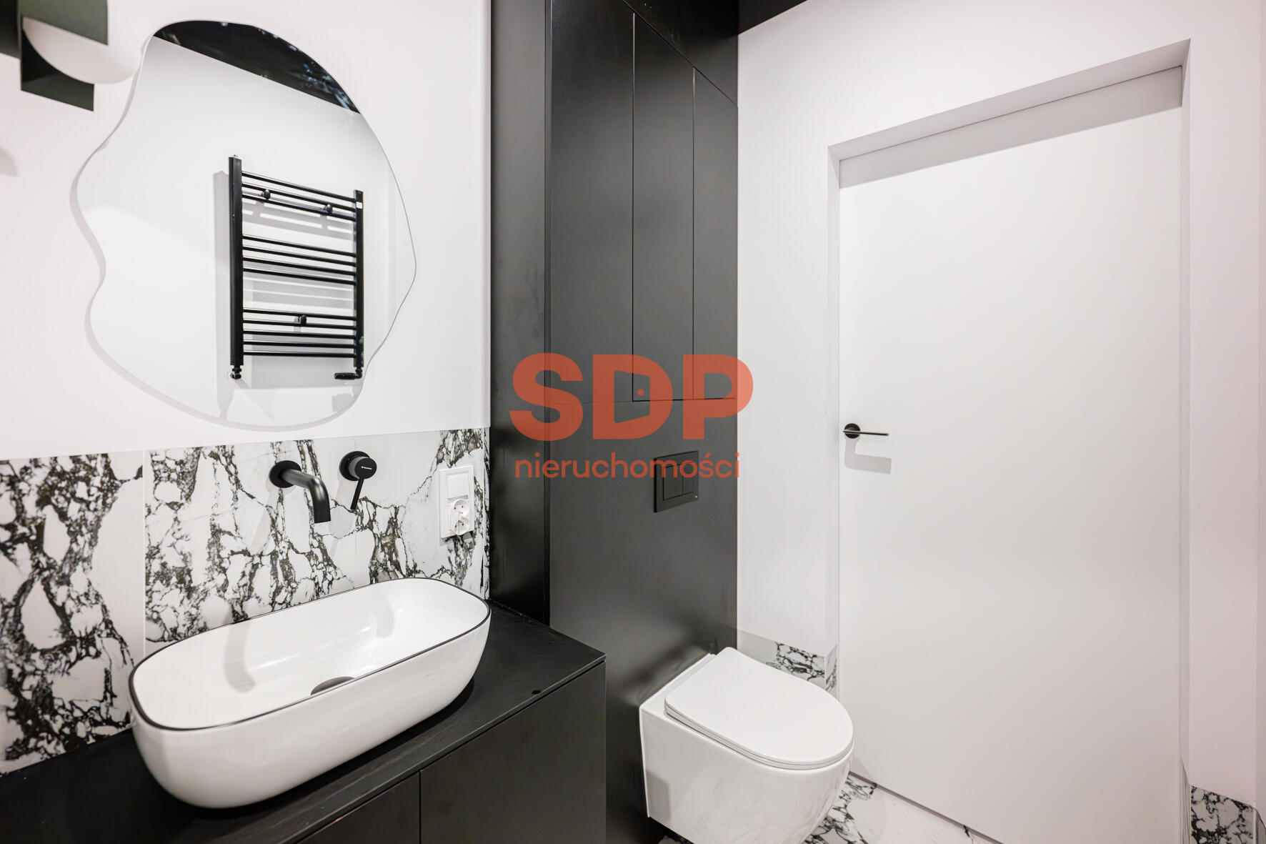 Piękna cisza w ścisłym centrum! To możliwe!-0