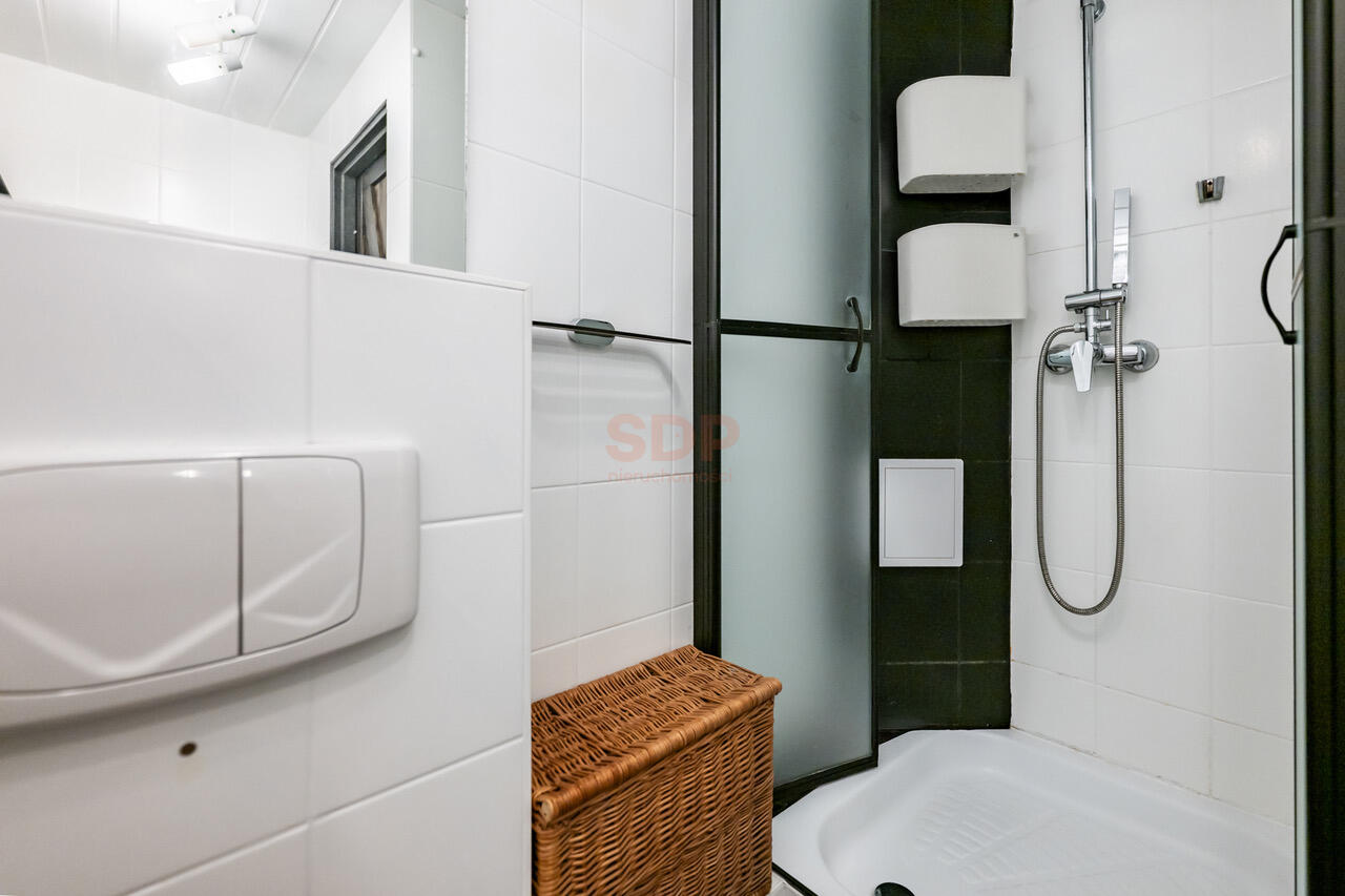 Klimatyczne, przestronne 4 pokoje na Ołbinie, przy parku, blisko Rynku, dla inwestora-13