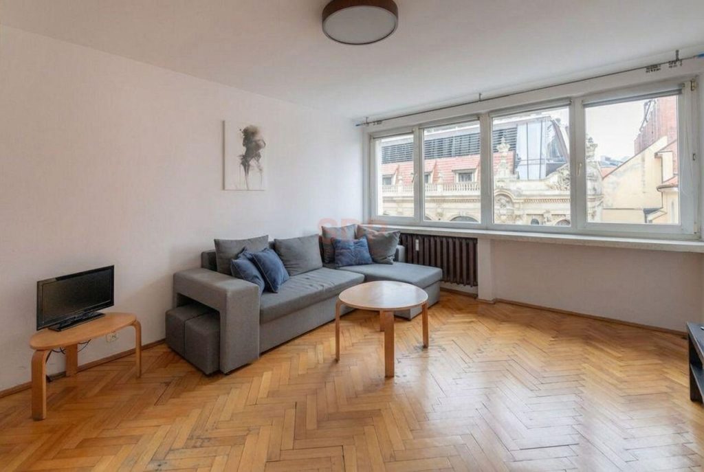 Kawalerka w Rynku, świetna inwestycja lub pierwsze mieszkanie.-0