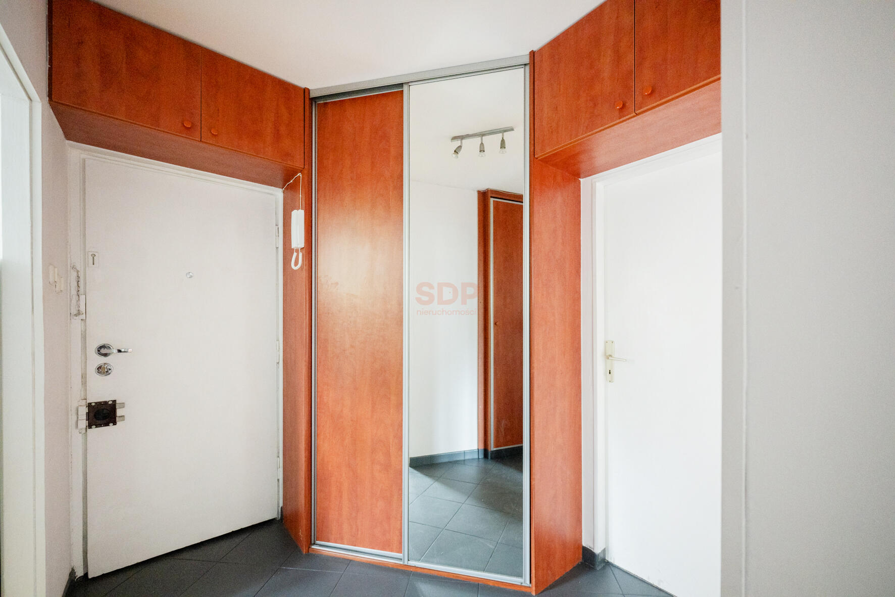 Trzy pokoje w świetnej cenie, top lokalizacja-10