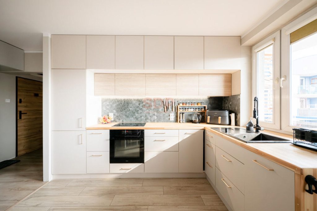 Słoneczne 2 pokoje do wejścia | Centrum | 2003 rok-0