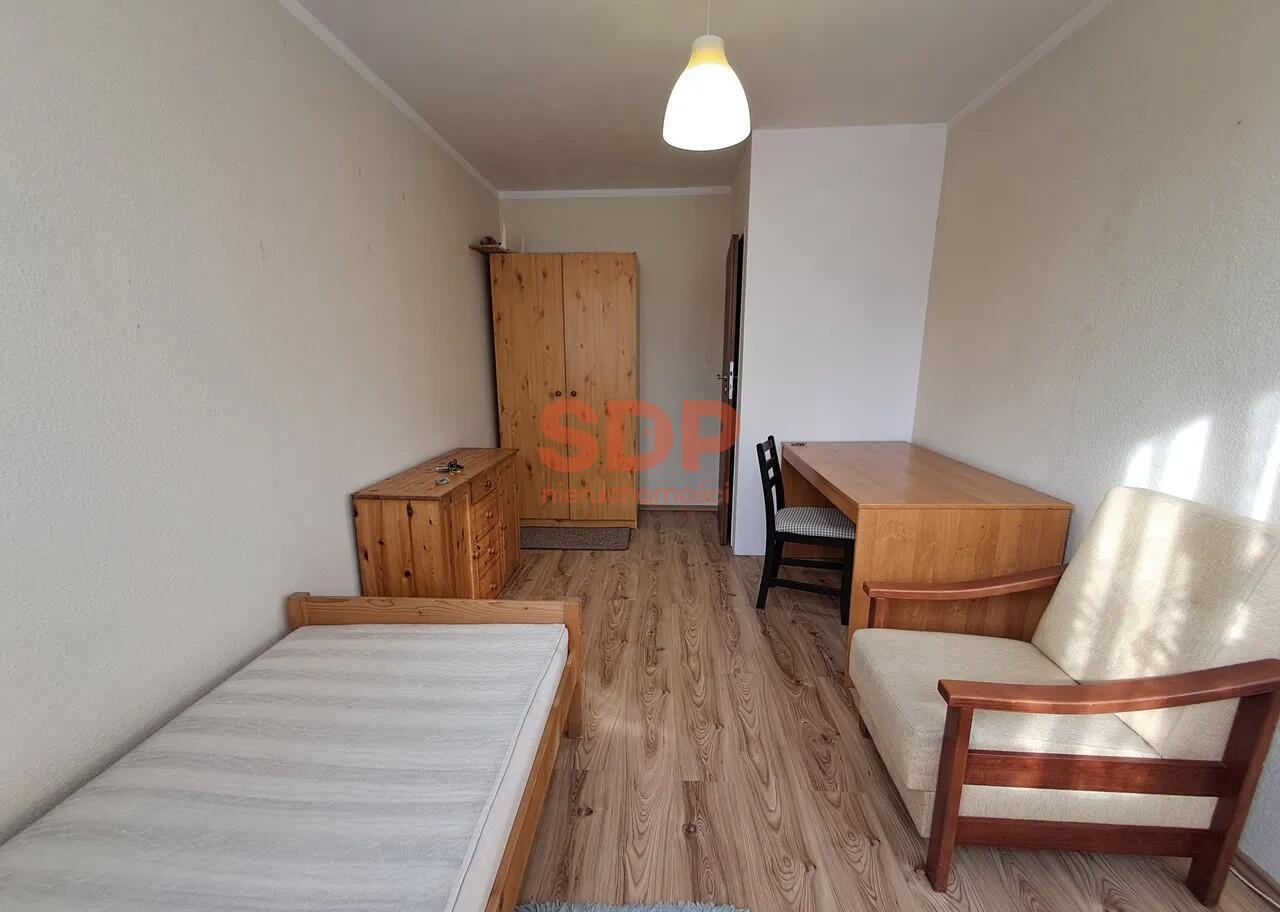 4-pokojowe mieszkanie z balkonem -blisko Uniwersytetu Ekonomicznego-6