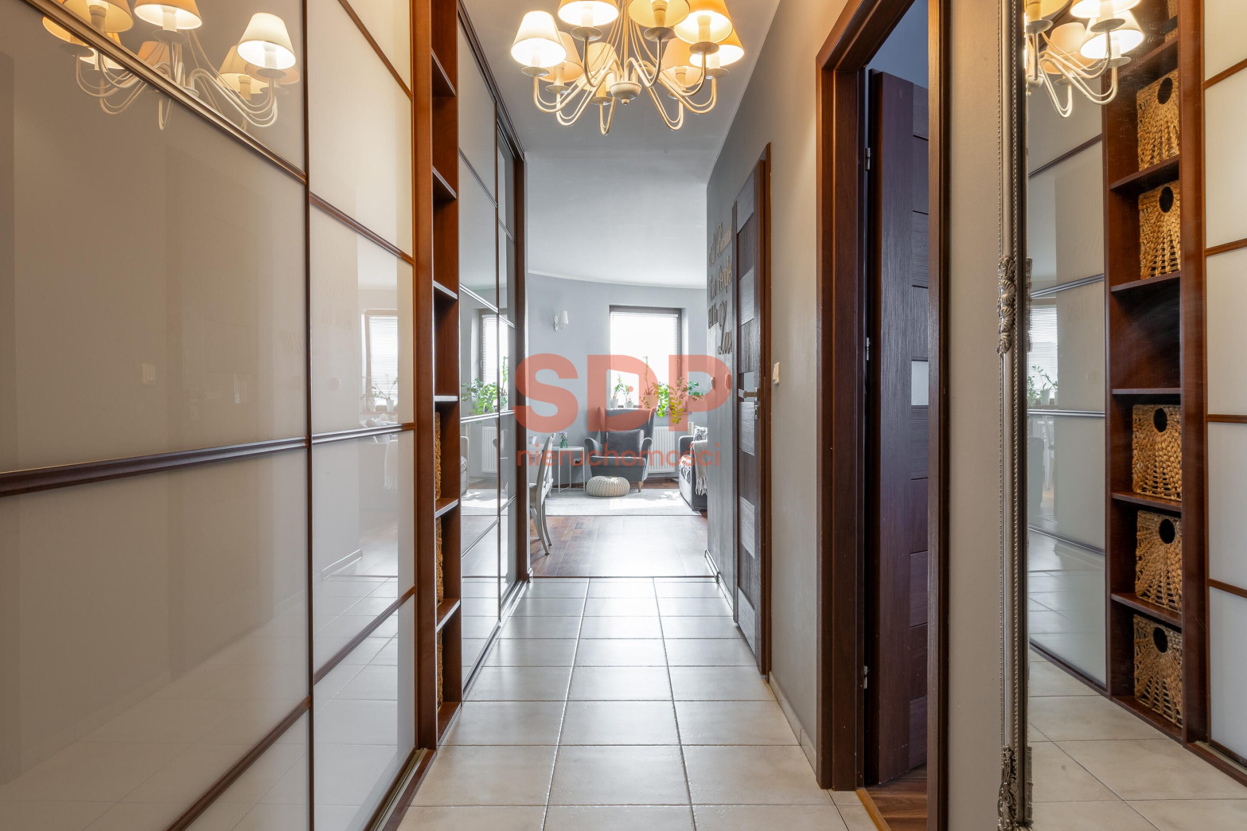 Narożne, klimatyzowane 3 pokoje | Zamknięte osiedle | Komórka 4,6 m²-9