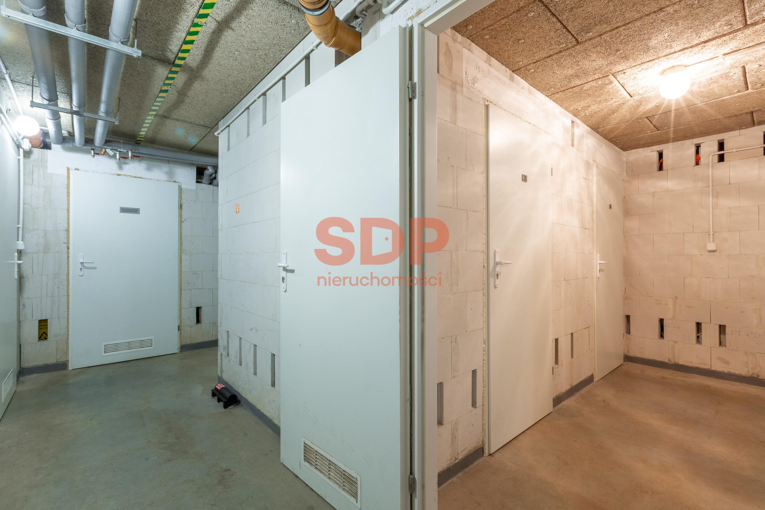 Narożne, klimatyzowane 3 pokoje | Zamknięte osiedle | Komórka 4,6 m²-14