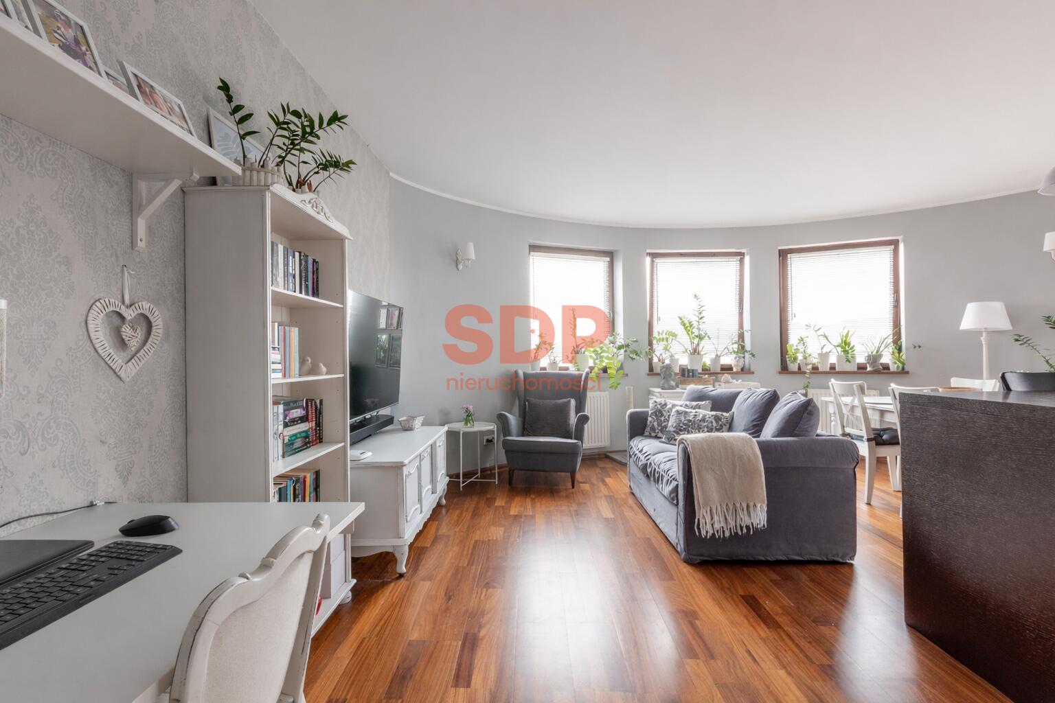 Narożne, klimatyzowane 3 pokoje | Zamknięte osiedle | Komórka 4,6 m²-3