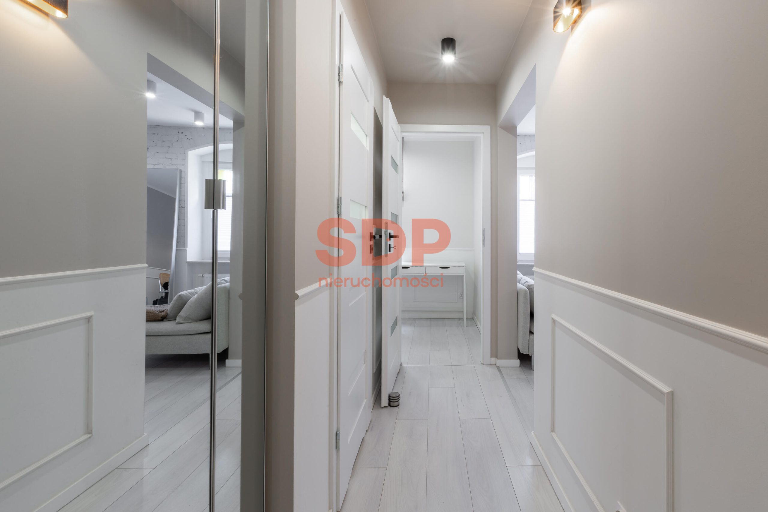 2 pokoje w samym centrum | Gotowe do zamieszkania-12