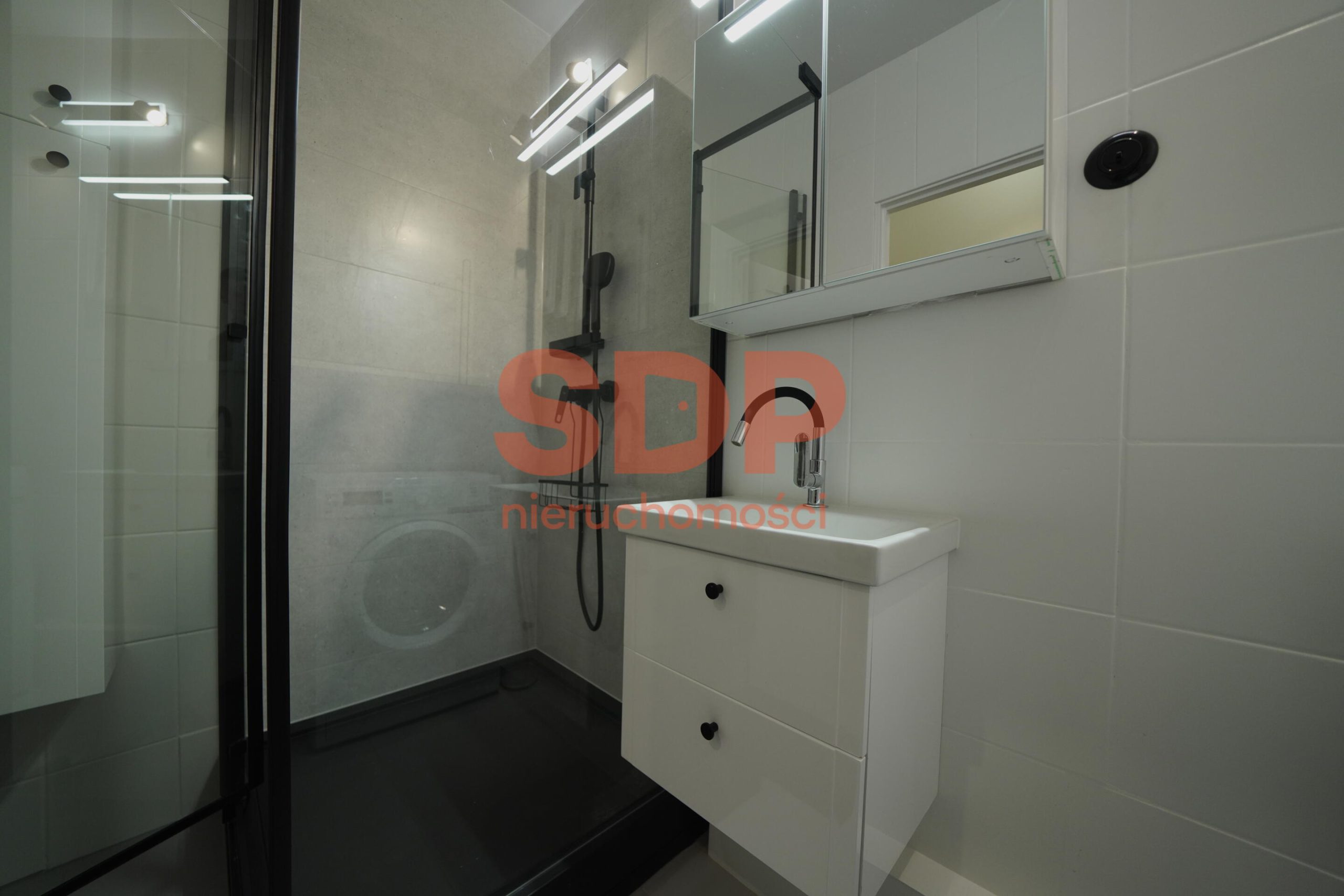 Obok SKY TOWER super widok-5