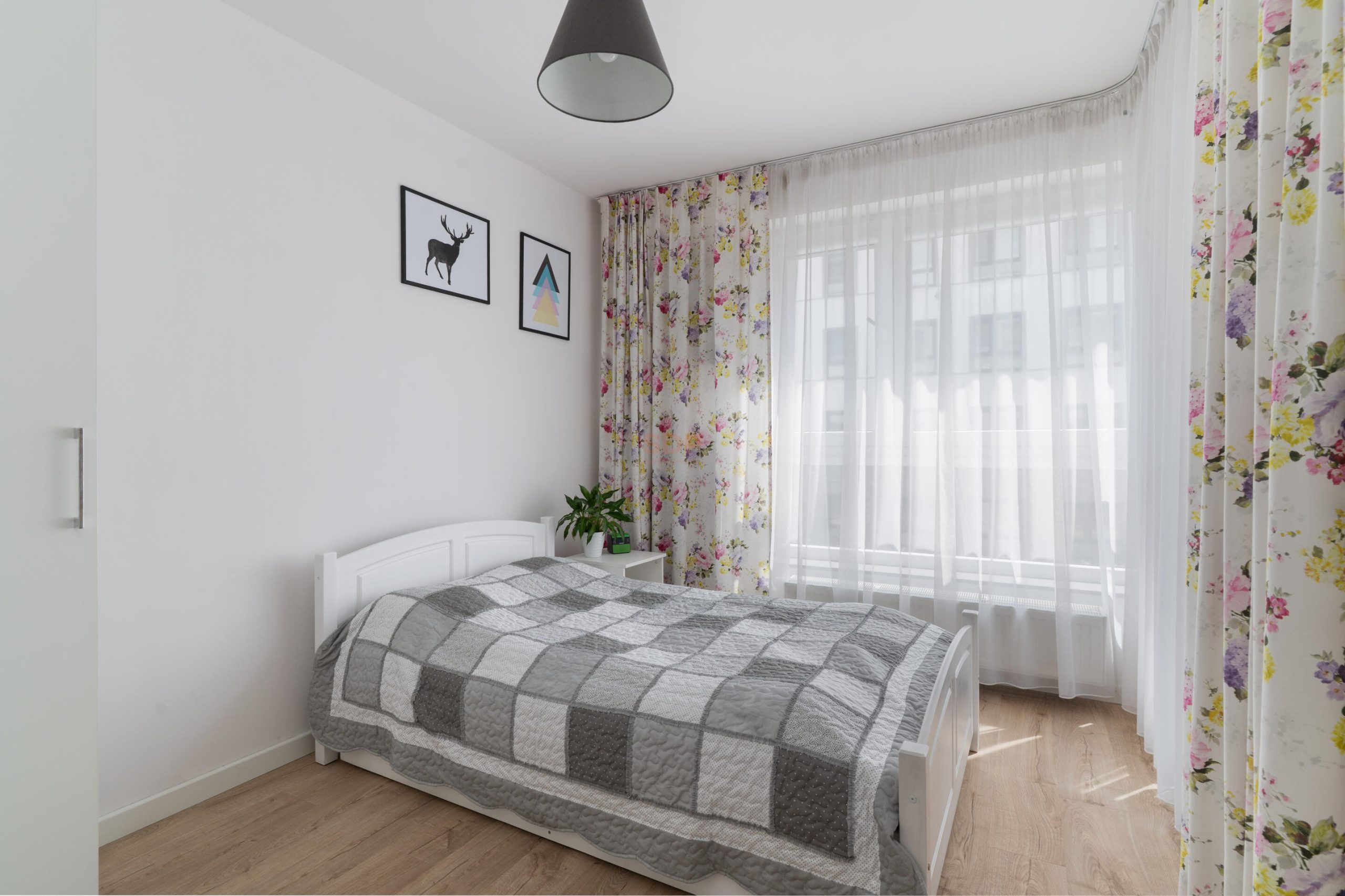 2 Pokoje | Kameralne osiedle | Metro M2-4