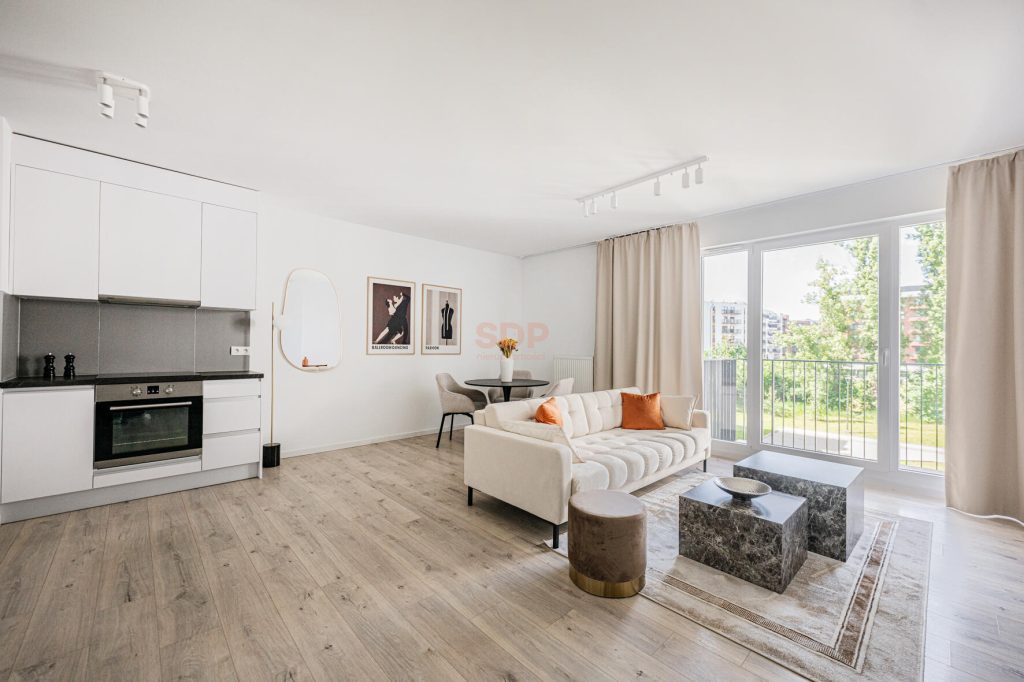 2 pokoje w centrum | gotowe do wejścia | osobna kuchnia-0