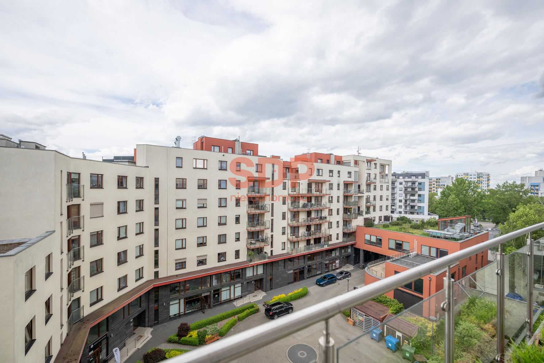 2 pokojowy apartament z dużym tarasem na osiedlu Belvedere.-13
