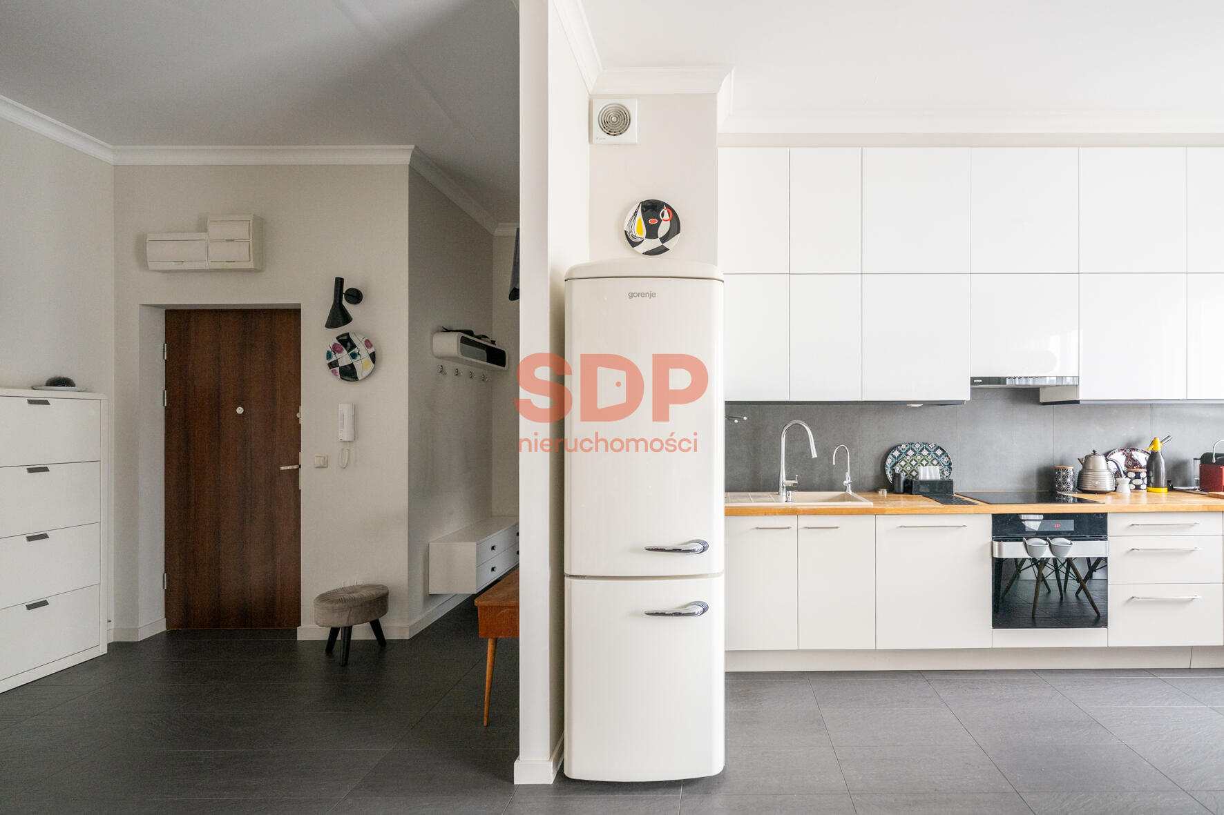 2 pokojowy apartament z dużym tarasem na osiedlu Belvedere.-1