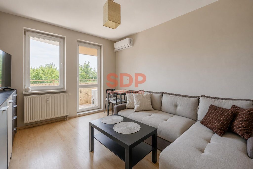 2 pokoje | balkon | komórka lokatorska | klimatyzacja | do wejścia-0
