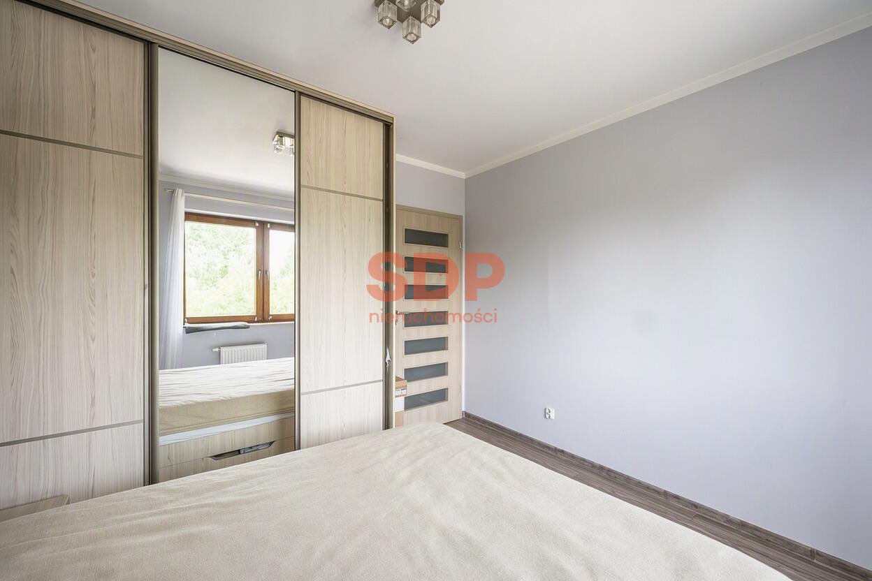 2-stronne mieszkanie, zamykanym garaż, duży balkon-13