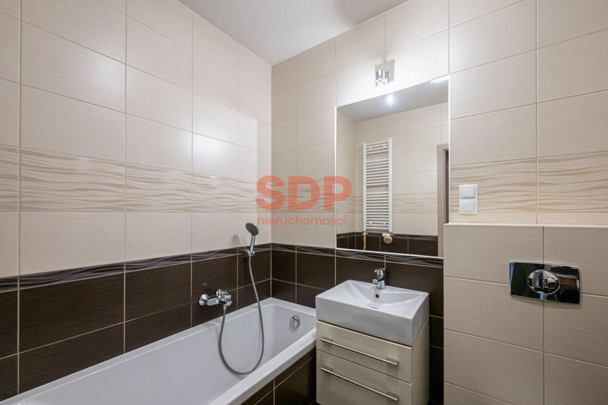 2-stronne mieszkanie, zamykanym garaż, duży balkon-14