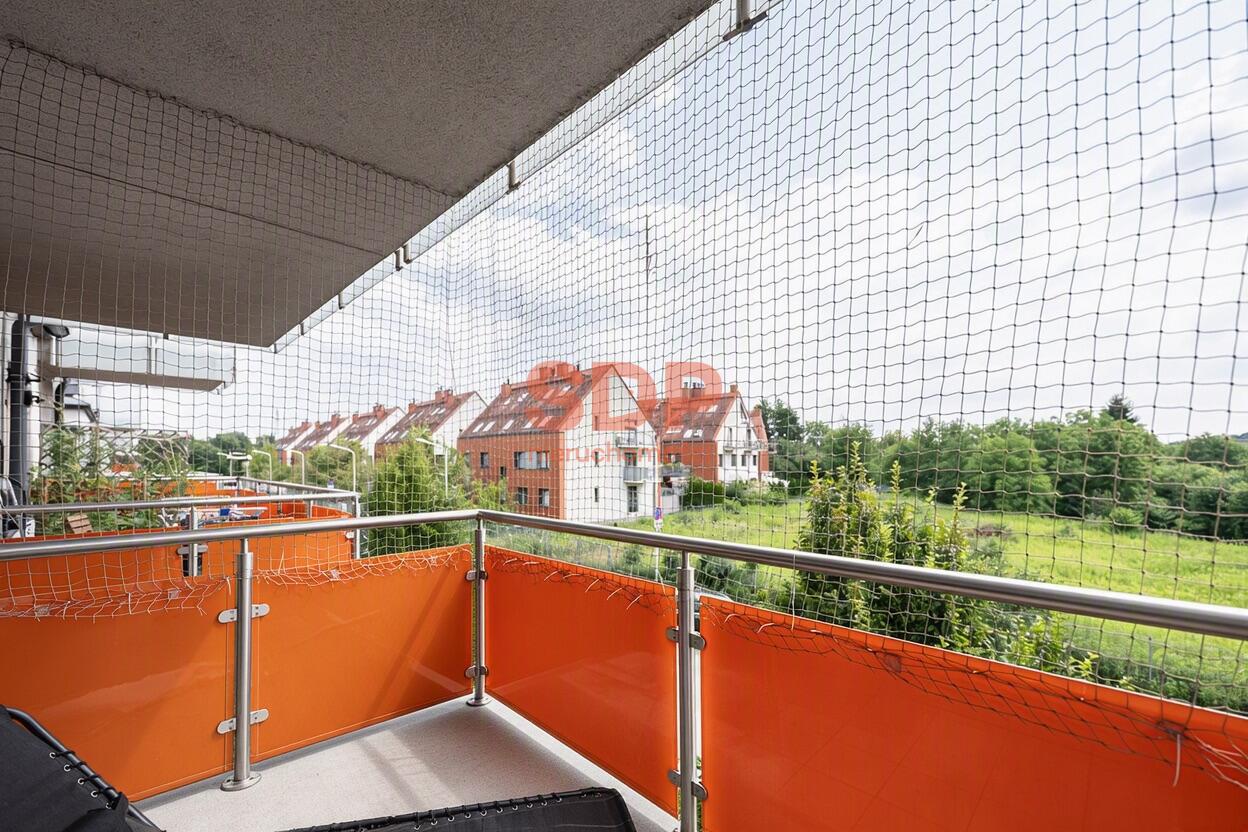 2-stronne mieszkanie, zamykanym garaż, duży balkon-25