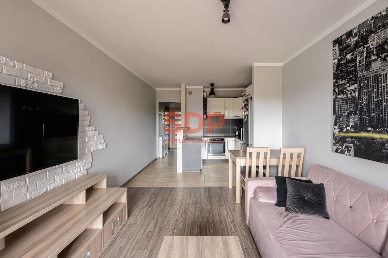 2-stronne mieszkanie, zamykanym garaż, duży balkon-3