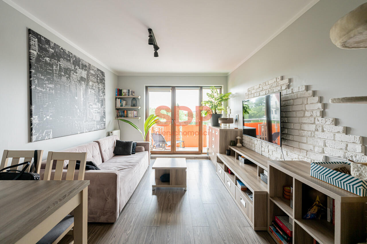 2-stronne mieszkanie, zamykanym garaż, duży balkon-4