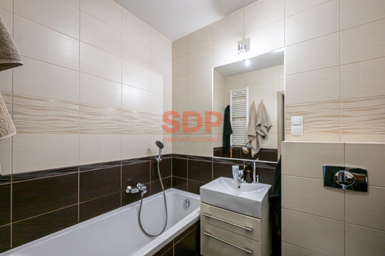 2-stronne mieszkanie, zamykanym garaż, duży balkon-7